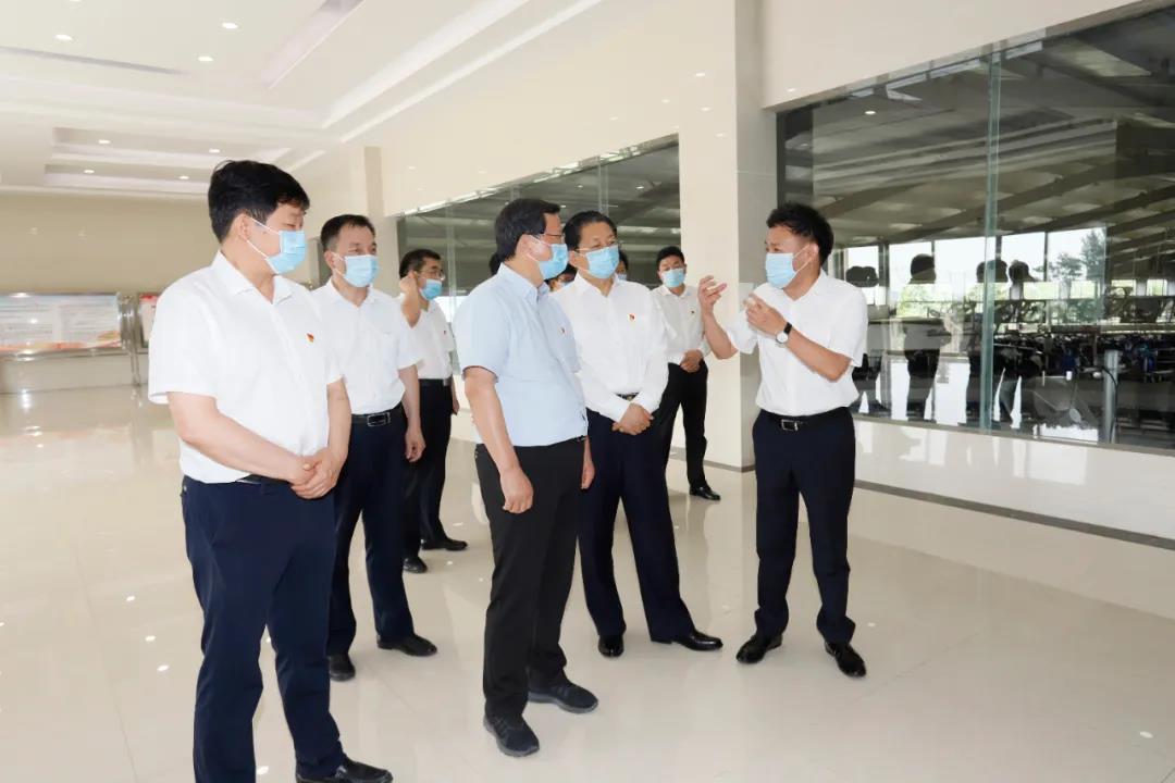 快訊 | 河南省委常委、省紀(jì)委書記、省監(jiān)委主任任正曉蒞臨花花牛乳業(yè)集團新蔡瑞亞牧場調(diào)研