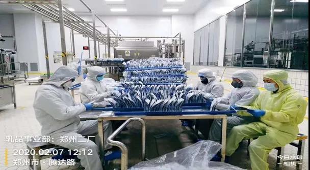 花花牛 | 疾風(fēng)來臨，你是不是勁草？